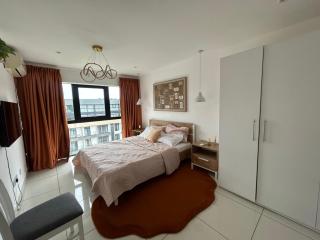 Luxury studio at Embassy Gardens - 1