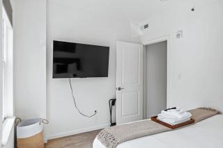 Main Street 2BR - Walk to Dining & Riverfront - 4