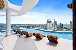Level 15 Broadbeach 2BR Apt - 9