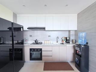 2 bedroom duplex Westlands, rooftop heated pool, gym - 6