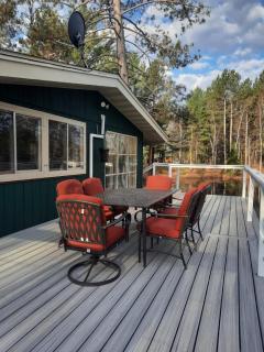 Whole home, private lake, sauna, WFH office - 5