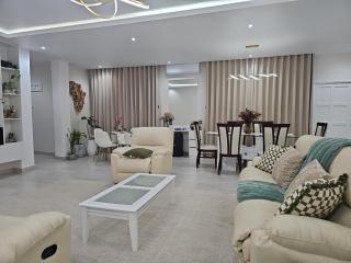 MCHome - Private Villa with Garden & Pool - 6