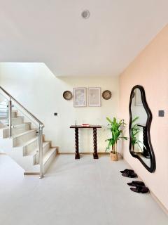 2 bedroom duplex all en-suite Westlands - 0