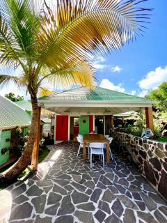 Oceanfront Home in St Barth, 2BR, Steps from the water in Petit-Cul-de-sac - 4