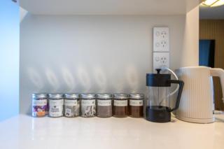 1 Bed CBD Apartment - Private Balcony & Carpark - 4