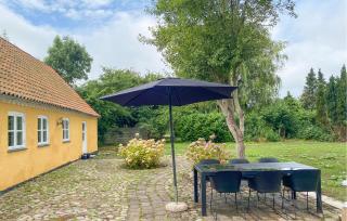 4 Bedroom Beach Front Home In Vejby - 2
