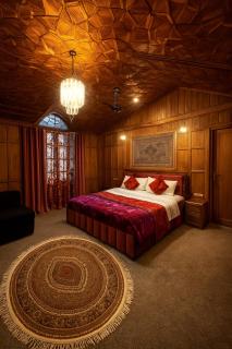 Lucky Kashmir Heritage Houseboat - 5