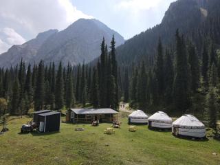 Gulnura Yurt Camp - 3