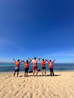 Michaela Angelo Transient House - Maz Polinaire Beach Resort - 4