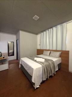 Quarto completo, pátio e cozinha - Vila Betânia Serra Talhada - 0