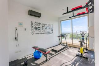 Ocean-View Studio W Gym, Pool & Balcony - 2