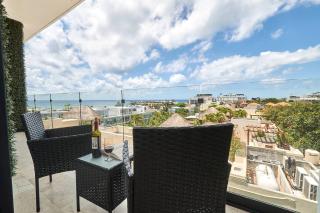 2 Bdrm Ocean View Private Pool Heart Of Town - 7