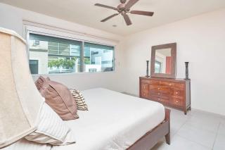 2Br Condo - Pool, Bbq & Beach Steps Away - 9