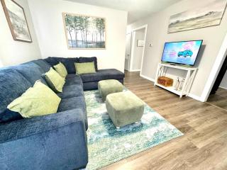 Soothing Greens Color Peaceful 3 BR 1BA Dwelling - 0