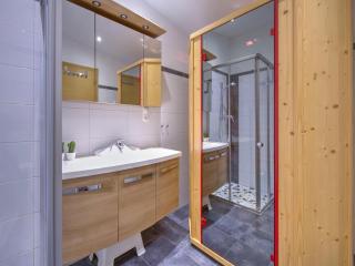 Bright Vicky Apartment with infrared sauna - 3