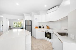 Upper Hastings Penthouse 5 - 1