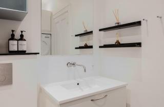 Amalienborg Stylish 2 Bed Apartment - 5
