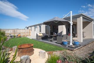 Retreat to the Coast - Sleeps 6 - 5