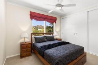 The Gathering House Sleeps 18 - 3
