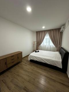 Modern 3BR Apartment in the Heart of Gadong - 5