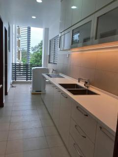 Modern 3BR Apartment in the Heart of Gadong - 2