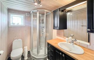 4 Bedroom Gorgeous Home In Reinli - 4