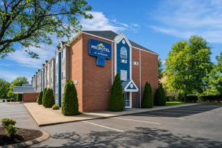 Microtel Inn Georgetown - Lexington North - 7