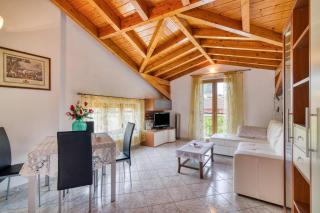 Casa Maddalena Private Beach, 2BR Sleeps 4 - Happy Rentals - 6