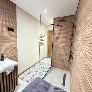 EVIS LTD apartments 6 - 6