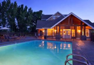 Lakefront Resort Townhome with Kayaks & Gas Grill! - 4