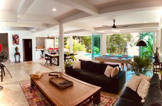 Beachfront villa in Rawai - Phuket - 5