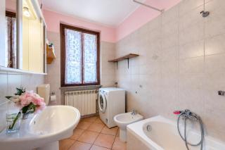 La Casa In Campagna: Rustic Retreat 800m from the Lake - Happy Rentals - 5