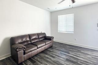 Walk to Parks & Dining! Newly Built Wichita Condo - 7