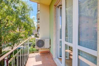 Asia Apartment: 2BR in Laveno Center - Happy Rentals - 3
