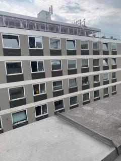 Modern 3-Bedroom Apartment in Munich City West - 5