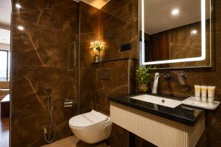 Tripli Regalia Dayal Tower - 2