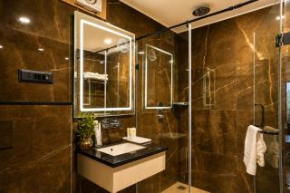 Tripli Regalia Dayal Tower - 1