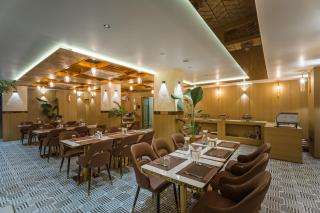 Tripli Regalia Dayal Tower - 1