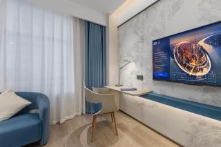Campanile Hotel - 1