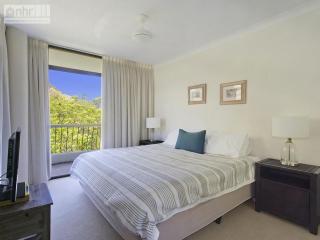 Panorama 200 Apartment 6 Upper Hastings Street 70 - 1