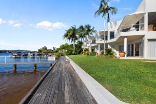Noosa River Gardens 1 Hilton Terrace 76 - 9