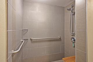 Holiday Inn Harrisburg East by IHG - Middletown - 4