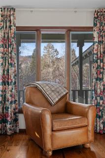RMR: Lake Creek Cottage Home in The Aspens - 2