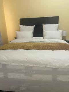 Inn and Out Self Catering Self Catering Accommodation - 9
