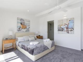 Driftwood 4 Barbados Crescent 9 - 1