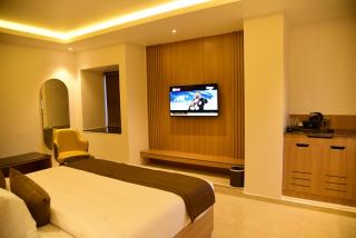 Hotel Grand Serene - 4