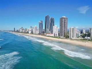 Absolute Beachfront Apt Parking Ocean Views Pets Welcome - 2