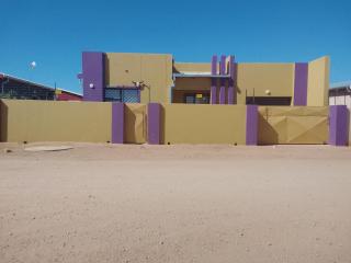 The Smilin House - 1