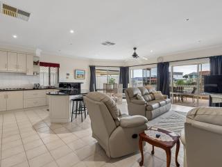 Marina Breeze - Wallaroo - 0