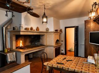Scenic Holiday Home in Fematre di Visso Sibillini Mountains - 3